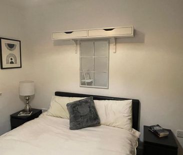 4 bedroom house share to rent - Photo 3