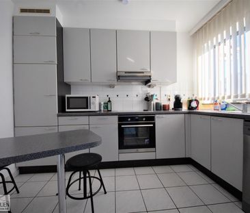 Ruim appartement met 2 kamers en gesloten garagebox - Photo 5