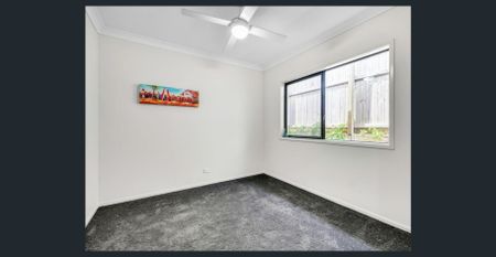 Modern Family Living in the Heart of Flagstone - Photo 5