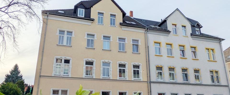 ++ charmante 2-Raum Wohnung mit Einbauküche & Stellplatz - gute Anbindung in die Innenstadt ++ - Photo 1