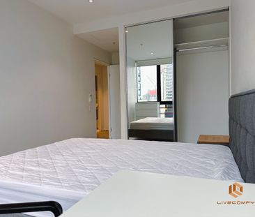 Docklands - Photo 2