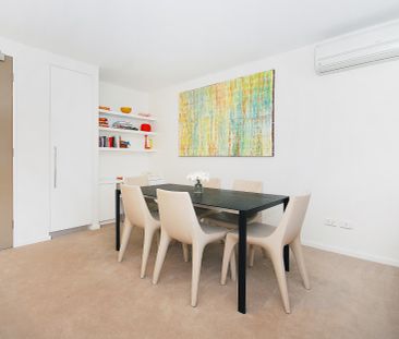 Beautifully Appointed One-Bedroom Home in Quayside! - Photo 2