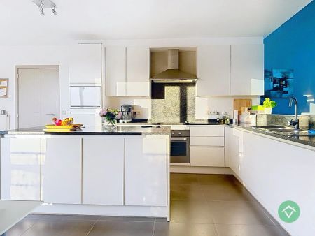 Luxe villa-appartement met dubbele garage en prachtig uitzicht in Koekelare - Photo 3