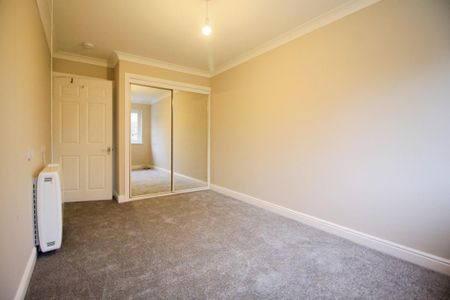 1 bedroom retirement property to rent - Photo 4