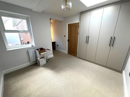 Duncan House, Ripley, GU23 - Photo 5