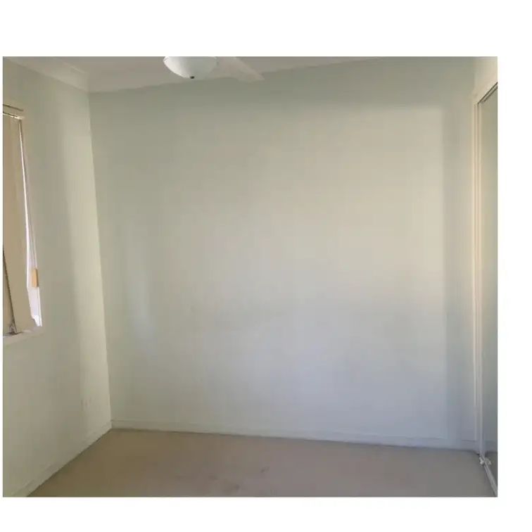 “GREAT LOCATION - 3 BEDROOM UNIT” - Photo 1