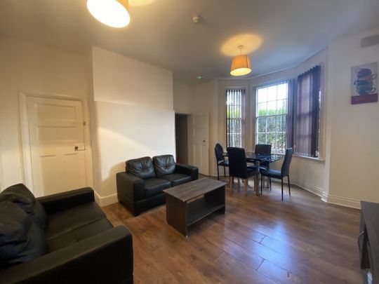 4 Bed - Westcotes Drive, Leicester, - Photo 1