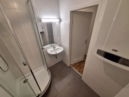 Echt passend zu Halloween - BALKONWOHNUNG - 2 ZIMMER - NÄHE U6 MEIDLING - GRÜNBLICK - UNBEFRISTET - Photo 3