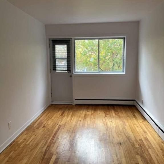 2 CH - 1 SDB - Montréal - $1,295 /mo - Photo 1