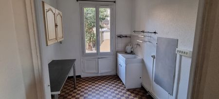 Location Appartement 2 pièces 50m² TOULON 83000 - Photo 5