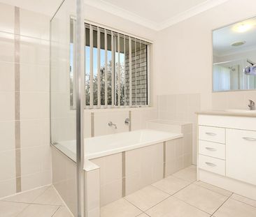 10 Collingrove Circuit, Pimpama QLD 4209 - House For Rent | Domain - Photo 1