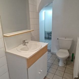 Appartement à louer, 2 pièces - Chemillé-en-Anjou 49120 - Photo 3