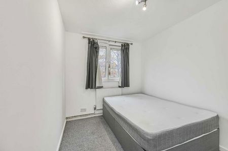 3 bedroom flat to rent - Photo 3