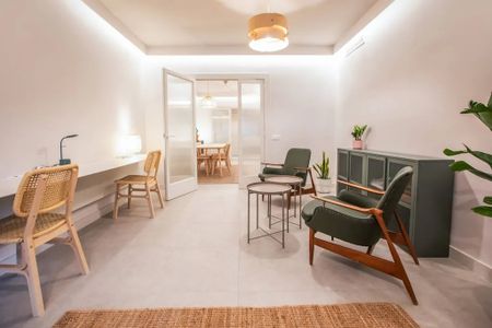 Via Augusta, Barcelona, Catalonia 08006 - Photo 2