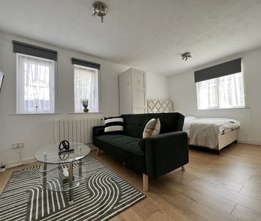 Studio Flat, Vicars Bridge Close, HA0 - Photo 6