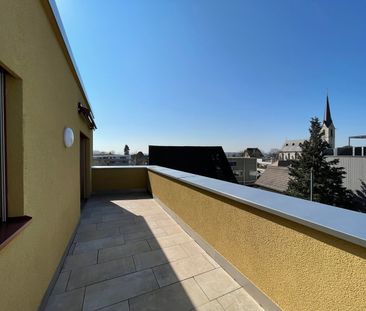 Moderne 2.5 Zimmer Attikawohnung in Bülach zu vermieten - Photo 4