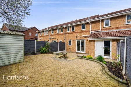 3 bedroom semi-detached house to rent - Photo 2