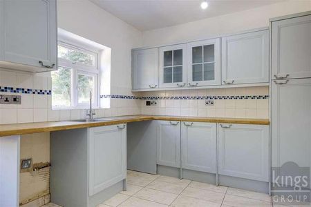 Malvern Road, Enfield, EN3 - Photo 2