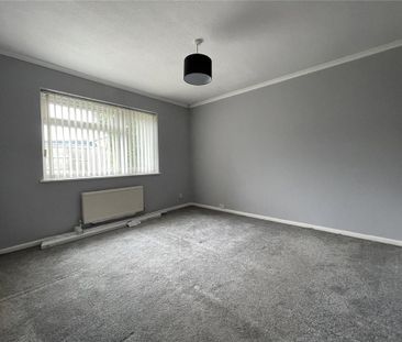 2 bedroom bungalow to rent - Photo 1
