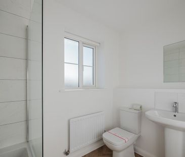 3 bedroom detached house to rent - Photo 6