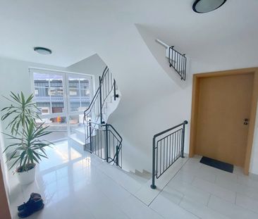 Charmante 2-Zimmer-Wohnung mit Balkon und Carport-Stellplatz - Foto 1