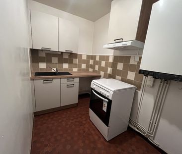 Location Appartement 1 pièce 36m² JARNAC 16200 - Photo 2