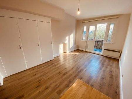 Studio to rent - Photo 3