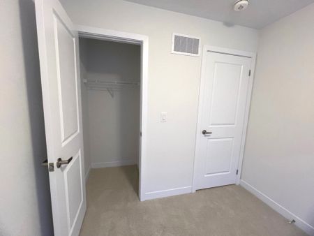 For Lease - 29 John Canning Way, Markham, Ontario - Photo 5