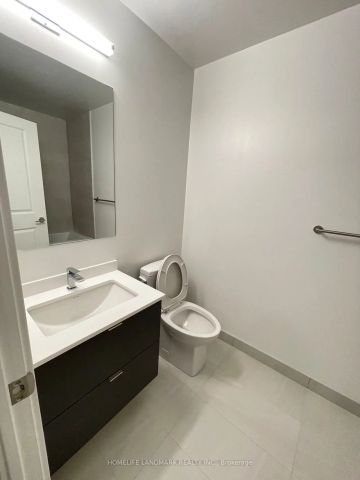 30 Upper Mall Way #1708 - Photo 5