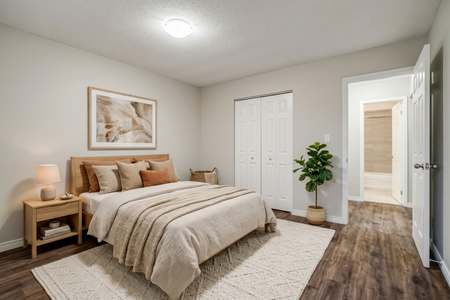 Two Bedroom Apartment - Photo 2