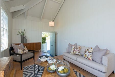 This House is Special! - Photo 2