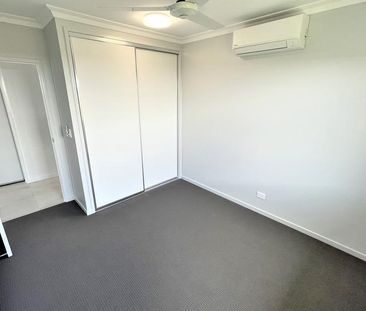 G. J. GARDNER HOME IN BLUEWATER VILLAGE - Unfurnished - Photo 4