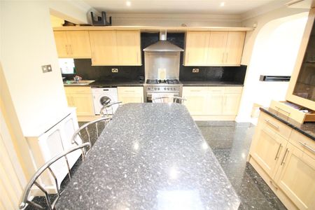 Byron Avenue, Hounslow - Photo 4