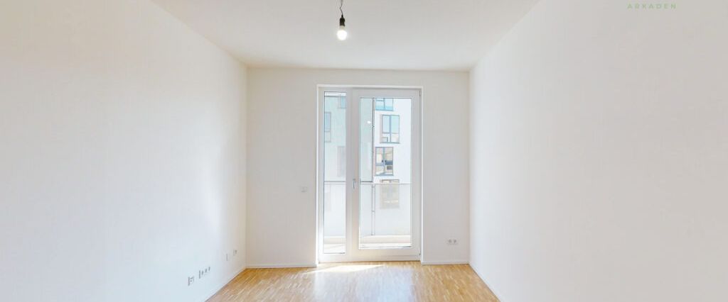 Großzügig geschnittene 4-Zimmer-Wohnung mit zwei Bädern und Terrasse! - Photo 1