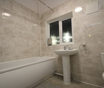 Broadcoombe, South Croydon, Property for rent - Photo 2