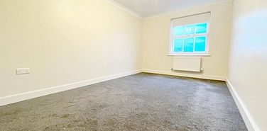 College Square, Westgate, CT8 8BW, Kent - Photo 2