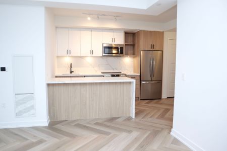 For Lease - 333 Sunseeker Avenue Unit# 145, Innisfil, Ontario - Photo 2