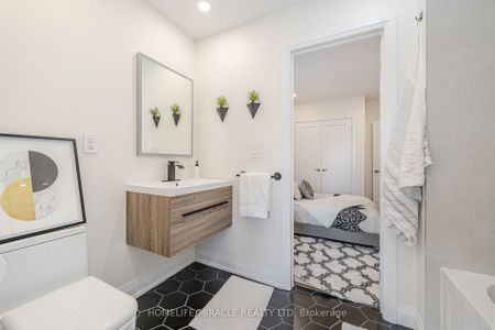 For Lease - 388 Oakwood Avenue Unit# (Upper), Toronto, Ontario - Photo 5