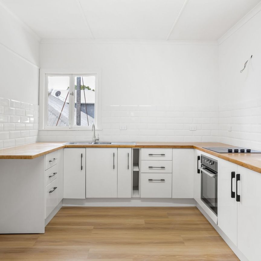 Newly Renovated Family Home! - Photo 1