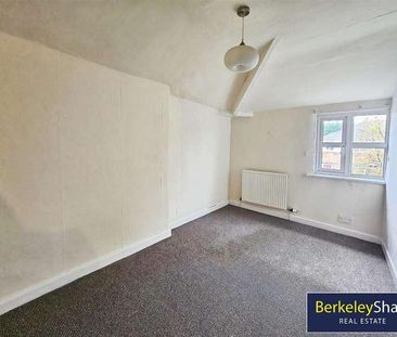 Red Cat Lane, Burscough, Ormskirk, L40 - Photo 3