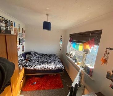 5 bedroom semi-detached house to rent - Photo 6