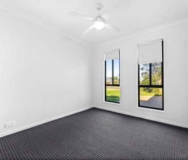 2/83 Sanctuary Drive, Cranley - Photo 1