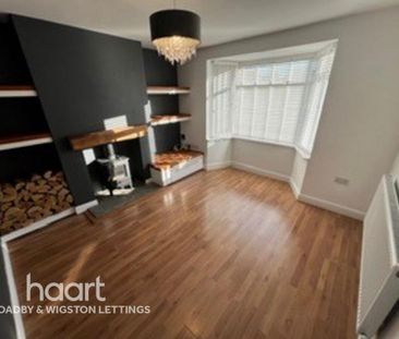 3 bedroom semi-detached house to rent - Photo 2