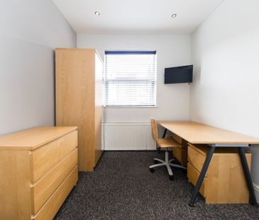 Welton Place, Hyde Park, Leeds - Photo 4