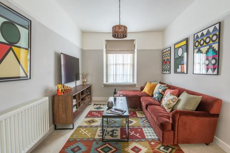 Catherine Hill - Photo 4