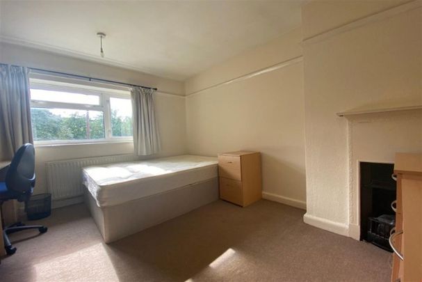 4 bedroom terraced house to rent - Photo 1