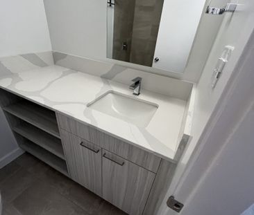 YORK HOUSE - Photo 3