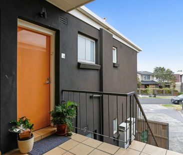 Convenient Glenroy Living - Photo 5