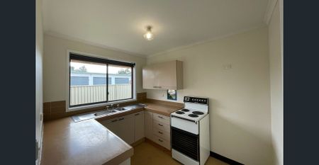 2-Bedroom Brick Unit in a Quiet Complex - Photo 4