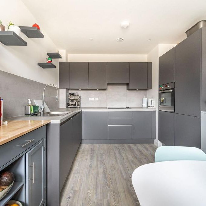 2 bedroom flat to rent - Photo 1